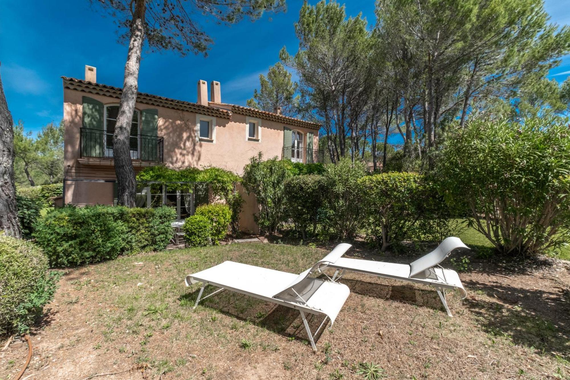 La Motte Les Appartements Et Maisons Du Domaine De Saint Endreol Golf & Spa Resort מראה חיצוני תמונה