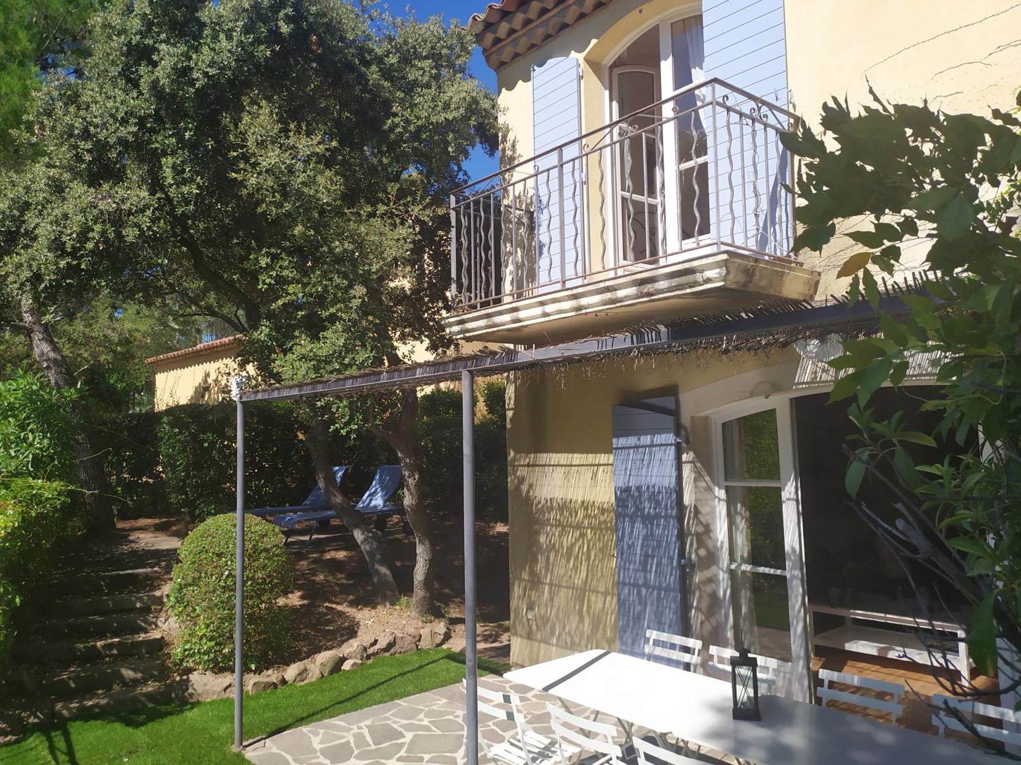 La Motte Les Appartements Et Maisons Du Domaine De Saint Endreol Golf & Spa Resort מראה חיצוני תמונה