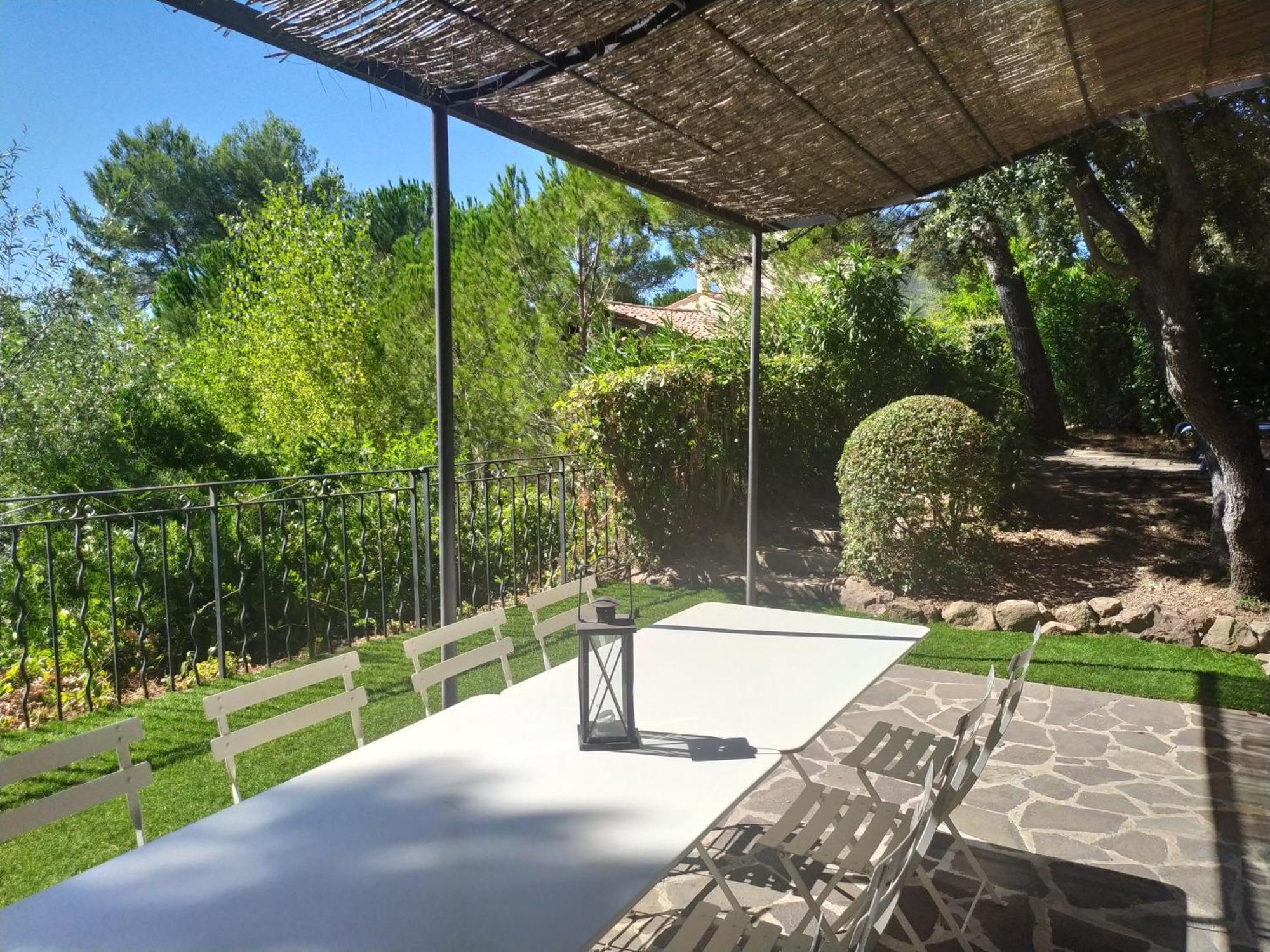 La Motte Les Appartements Et Maisons Du Domaine De Saint Endreol Golf & Spa Resort מראה חיצוני תמונה
