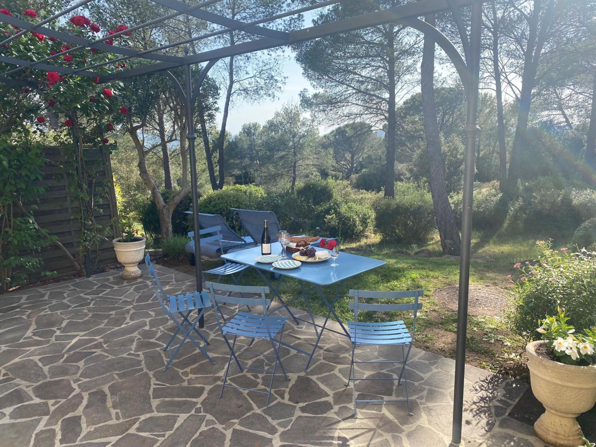 La Motte Les Appartements Et Maisons Du Domaine De Saint Endreol Golf & Spa Resort מראה חיצוני תמונה
