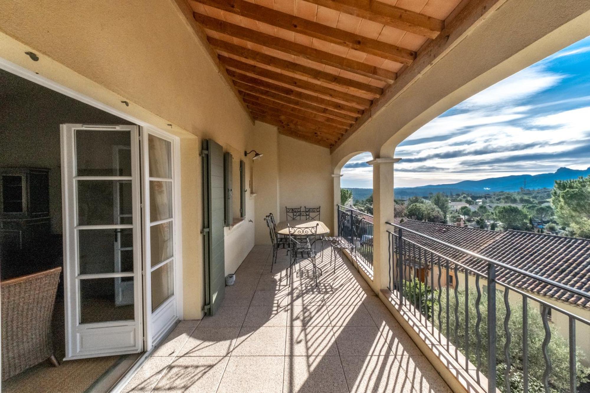 La Motte Les Appartements Et Maisons Du Domaine De Saint Endreol Golf & Spa Resort מראה חיצוני תמונה