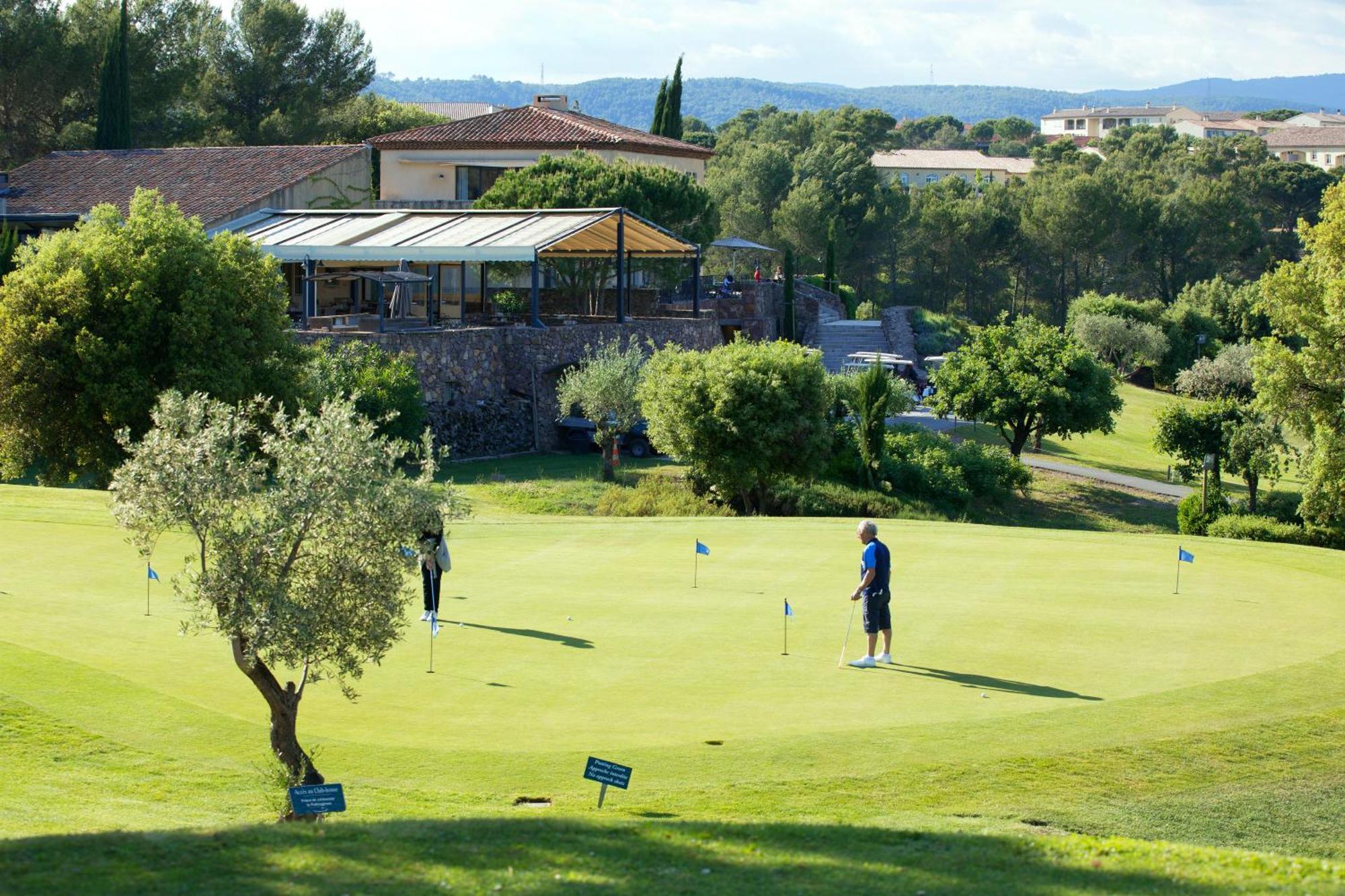 La Motte Les Appartements Et Maisons Du Domaine De Saint Endreol Golf & Spa Resort מראה חיצוני תמונה