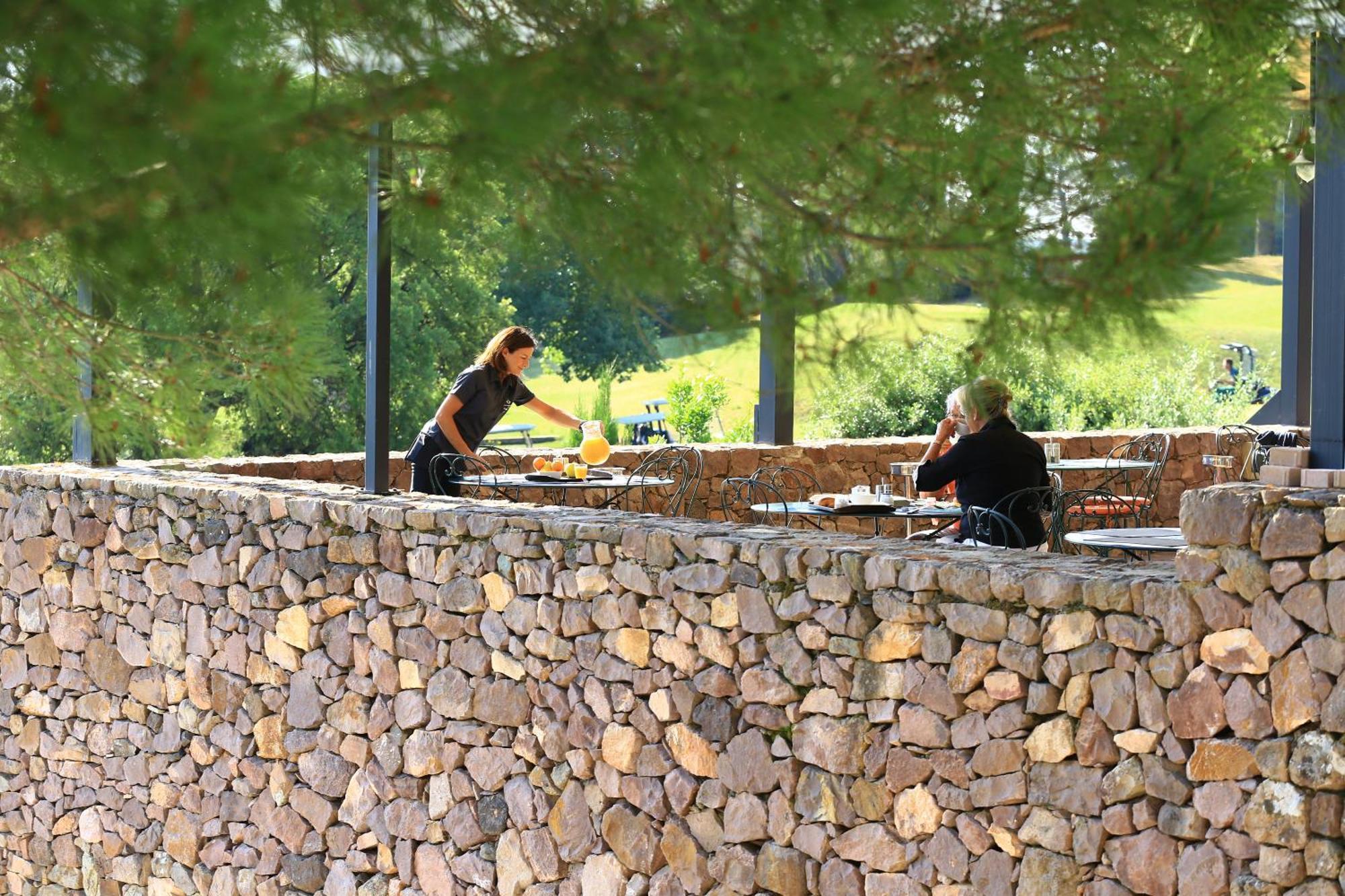 La Motte Les Appartements Et Maisons Du Domaine De Saint Endreol Golf & Spa Resort מראה חיצוני תמונה