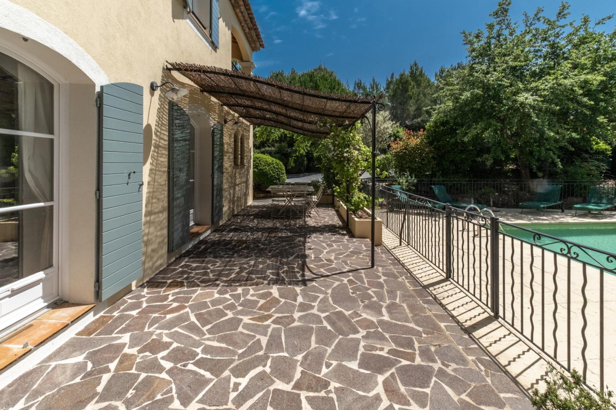 La Motte Les Appartements Et Maisons Du Domaine De Saint Endreol Golf & Spa Resort מראה חיצוני תמונה