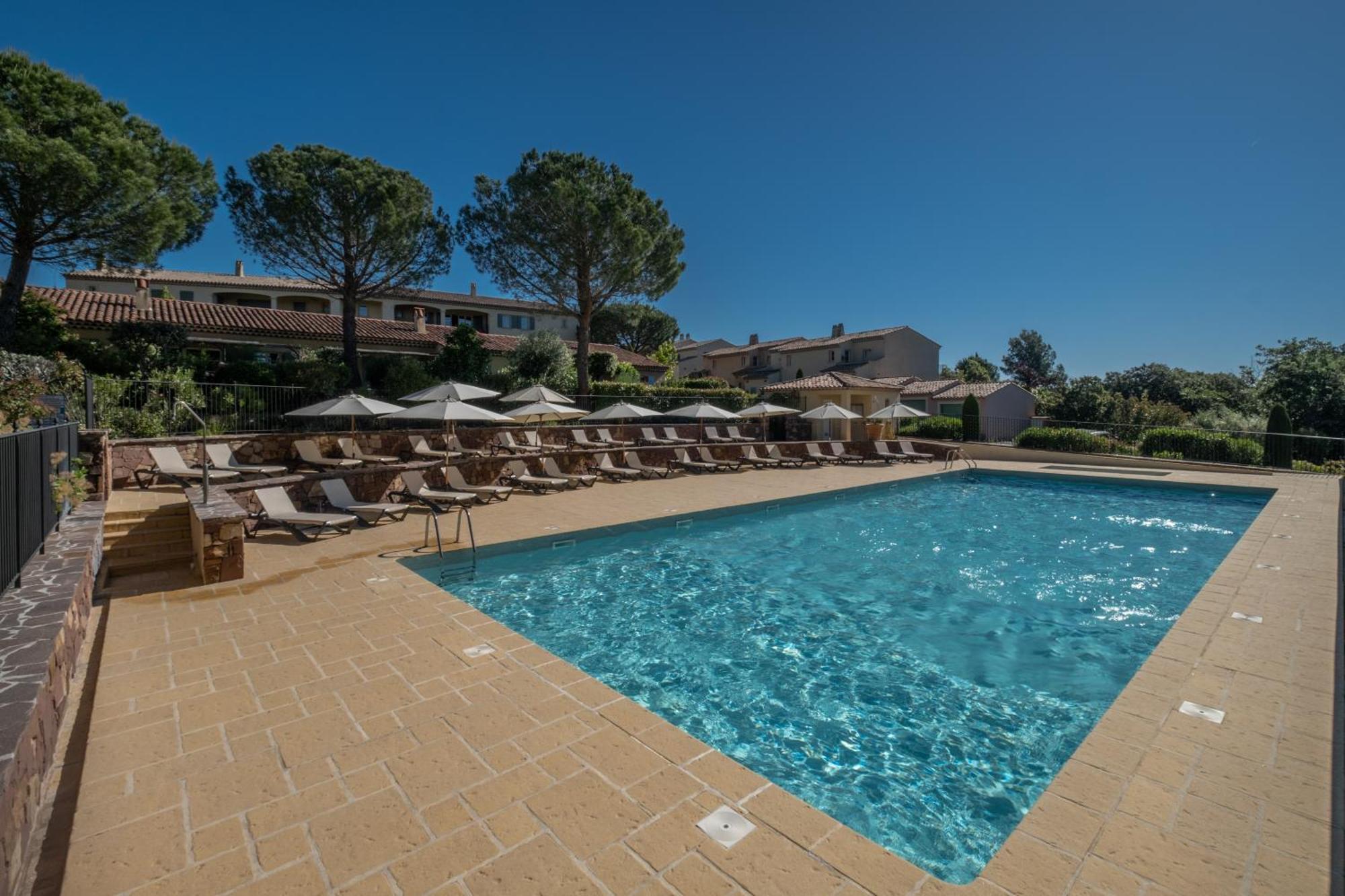 La Motte Les Appartements Et Maisons Du Domaine De Saint Endreol Golf & Spa Resort מראה חיצוני תמונה
